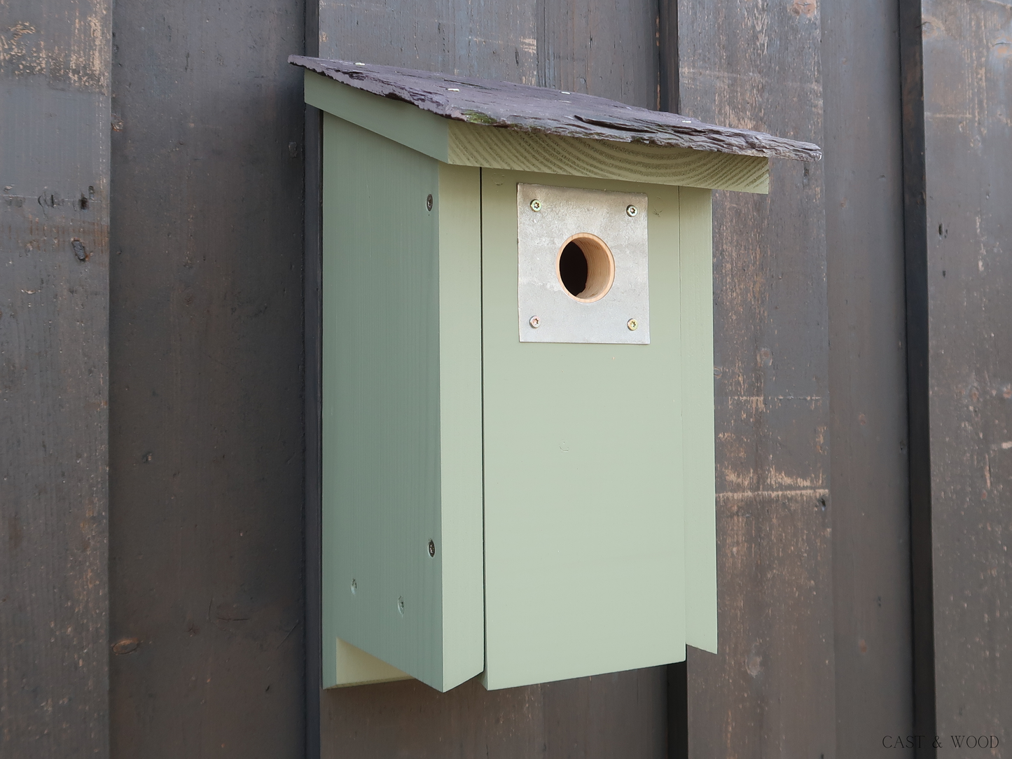 Luxury Penthouse Bird Box - Green Cast & Wood