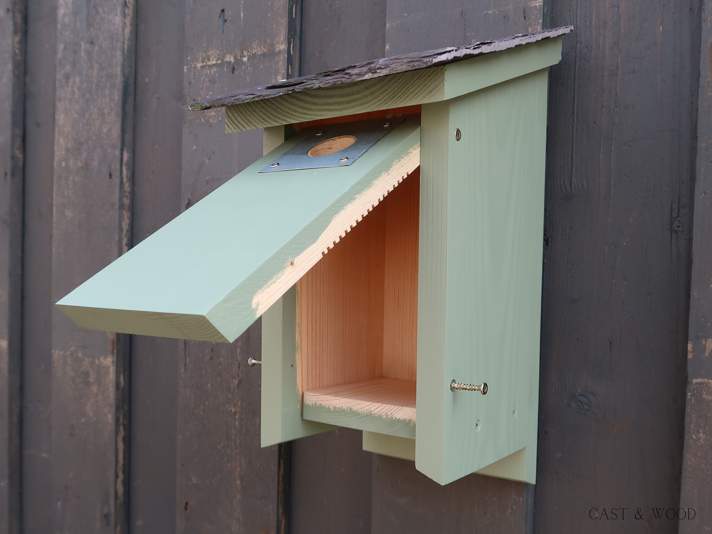 Luxury Penthouse Bird Box - Green Cast & Wood