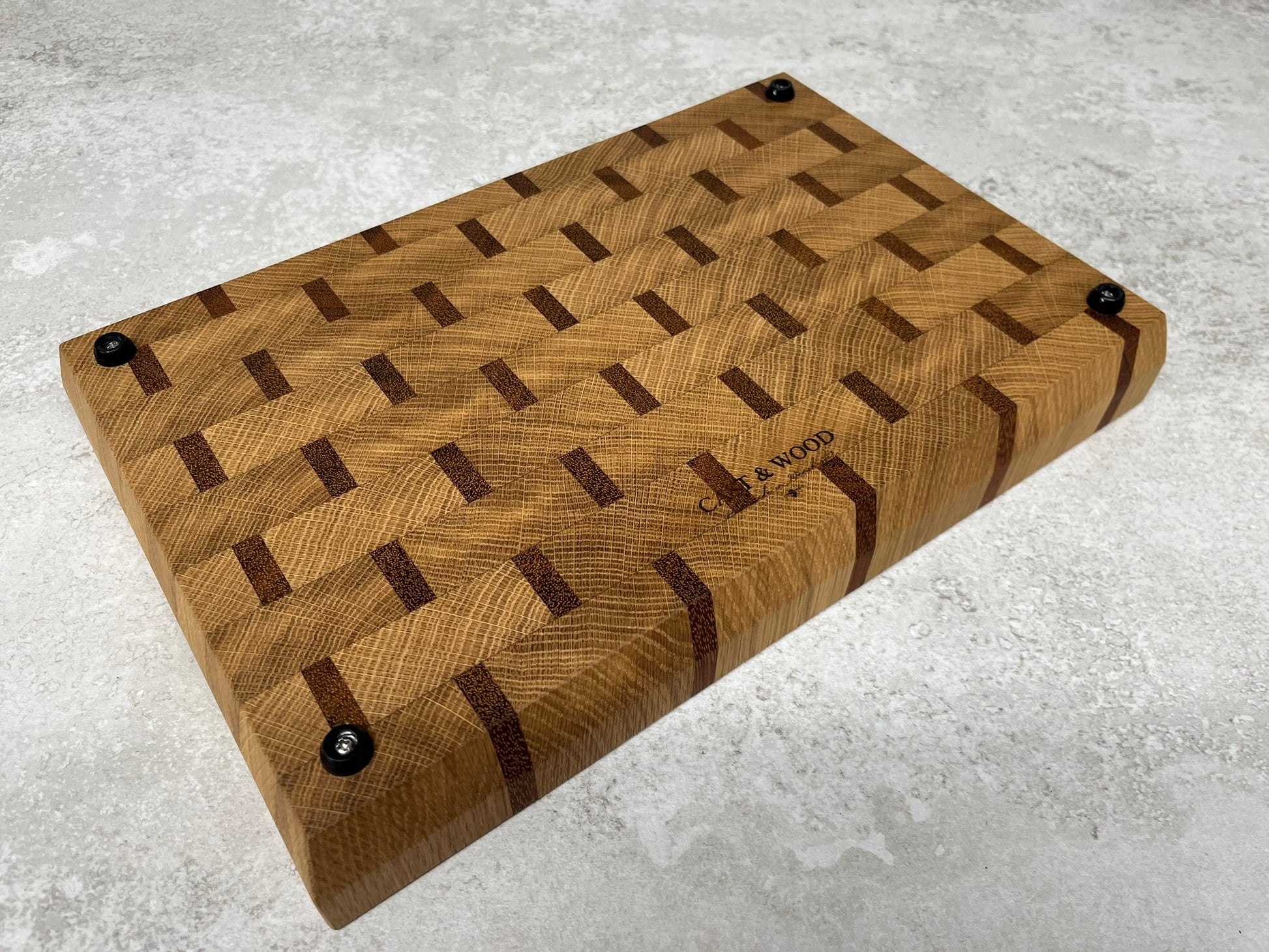 Cast and Wood handmade small cutting board - Oak and Sapele end grain - Gin & Tonic chopping board