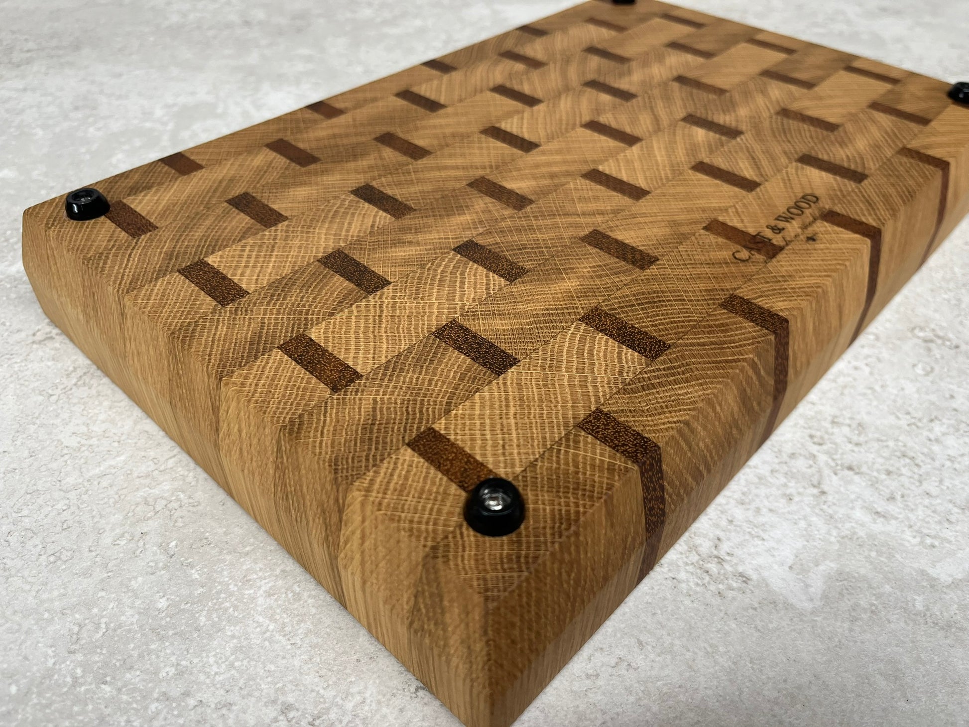 Cast and Wood handmade small cutting board - Oak and Sapele end grain - Gin & Tonic chopping board