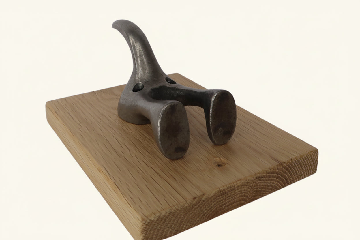 Solid Oak Mounted Dog Tail Hook - Single