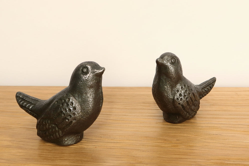 Ornamental Small Wren Bird - 50mm / 2" freeshipping - Cast & Wood