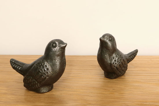 Ornamental Small Wren Bird - 50mm / 2" freeshipping - Cast & Wood