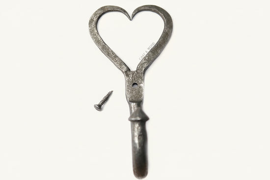 Heart Shaped Coat Hook freeshipping - Cast & Wood