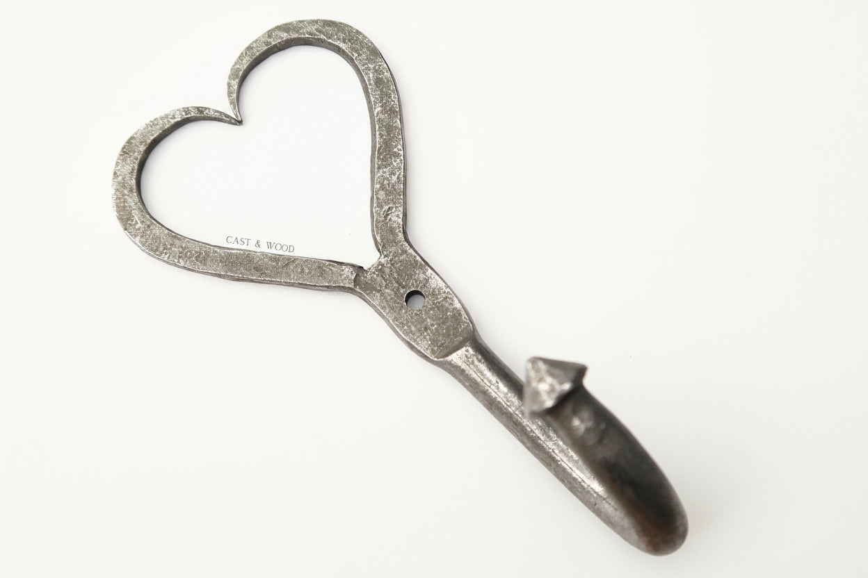 Heart Shaped Coat Hook freeshipping - Cast & Wood